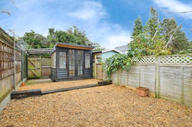 398d7872-Garden 2...