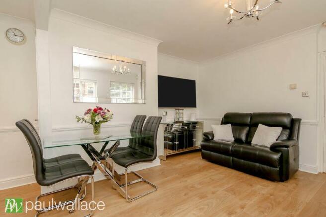 Open Plan Kitchen / Living Room