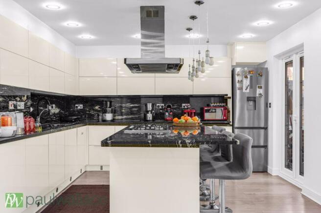 Kitchen / Breakfast Room