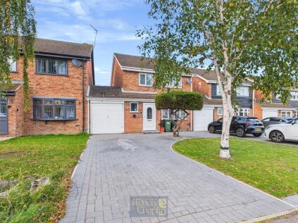 Rutland Close, Laindon, Essex, SS15