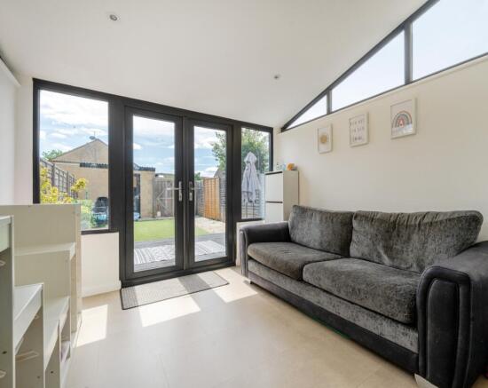 1326004-17-6877a6a4dd547