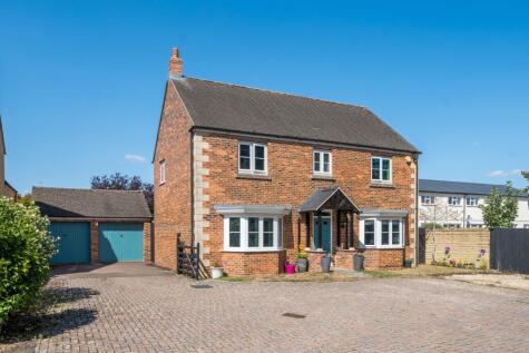 Hatwell Row, Carterton, Oxfordshire, OX18