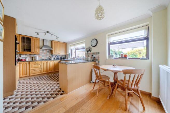 1361604-19-68e62e49d9894