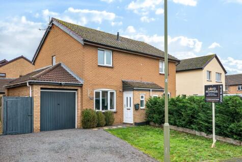 Bracken Close, Carterton, Oxfordshire, OX18