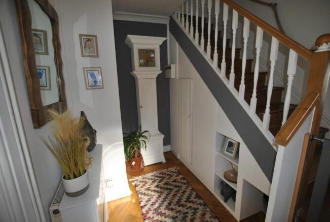 ENTRANCE HALLWAY