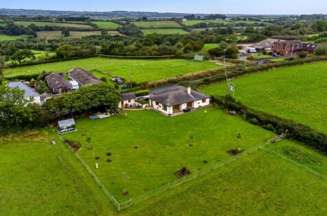 Staddon Road, Holsworthy