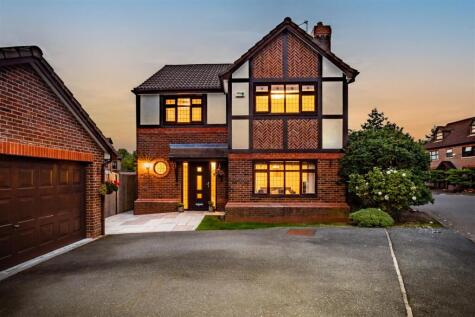 Detached four bedroom property located on a quiet close