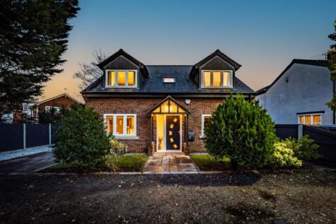 Perfectly presented, secluded property tucked away on a quiet no through road