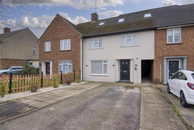 46 Boundary AVe Rushden-15.jpg