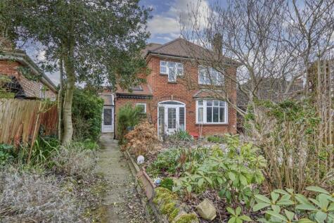 North End, Higham Ferrers