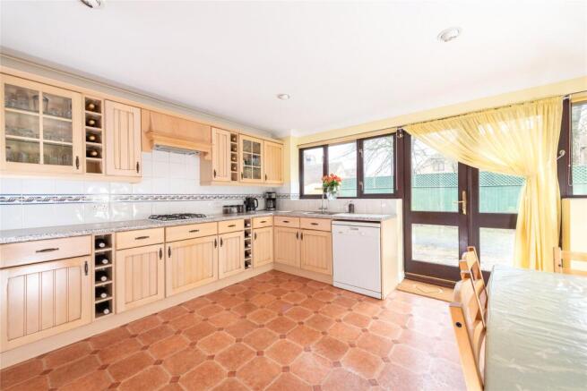 Kitchen/Dining Rm