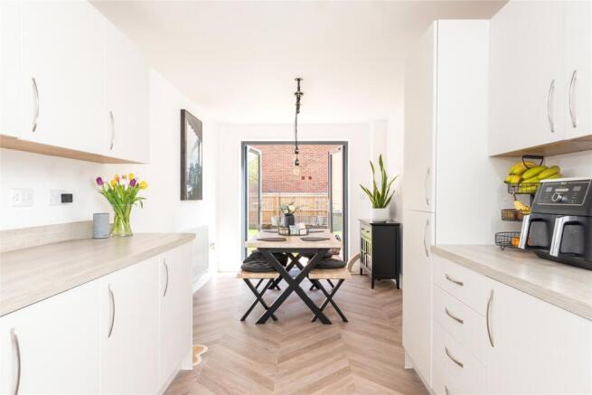 Kitchen/Dining Rm