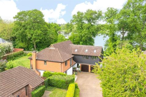 Luttlemarsh, Walton Park, Milton Keynes, Buckinghamshire, MK7