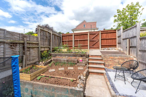 Cranberry Walk, Coombe Dingle, Bristol