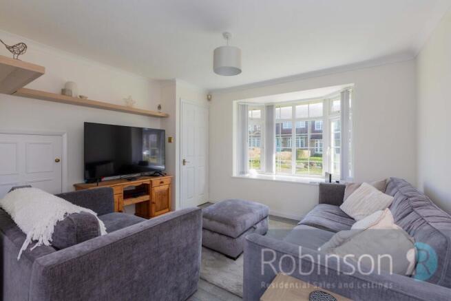 19 Lyneham Gardens-12