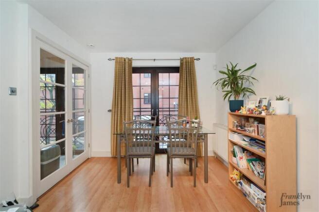 St-George-Square (10).JPG