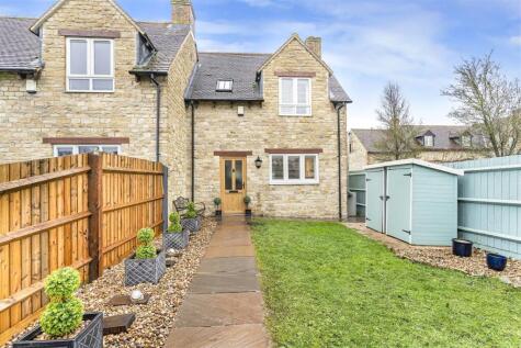 Moorhen Close, Marsh Gibbon, Bicester