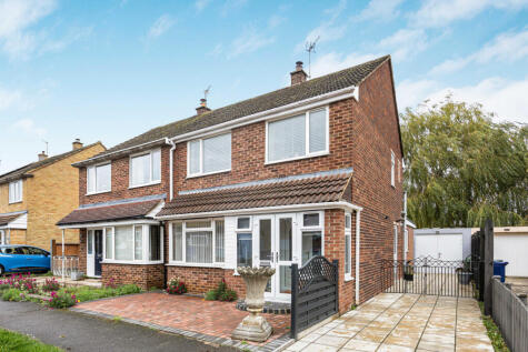 Barry Avenue, Bicester, OX26