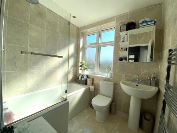 bathroom 1 new.jpg
