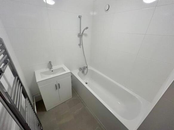 bath 1.jpg