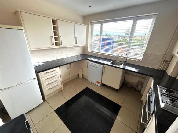 Kitchen 1 copy.jpg