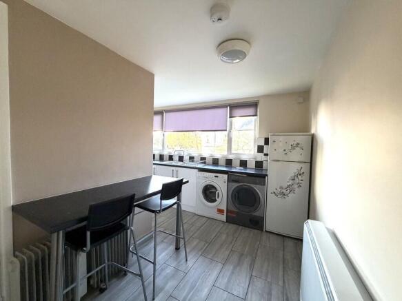 thumbnail_IMG_813...