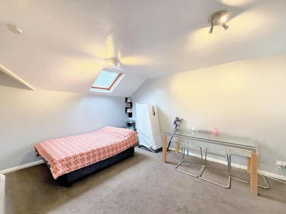 Studio Room