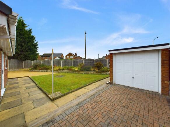 Garage & Rear Garden