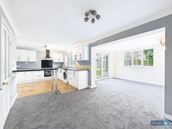 Kitchen/Dining