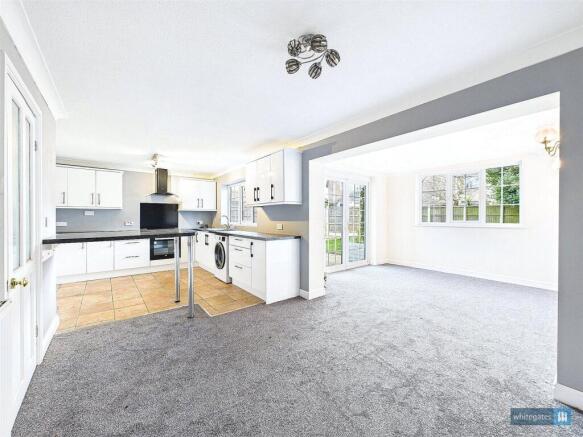 Kitchen/Dining