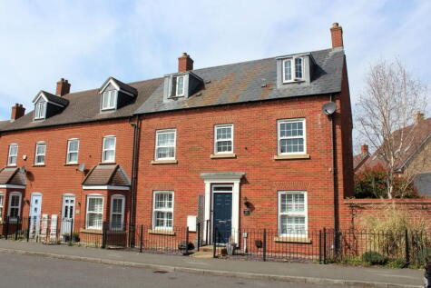 Valerian Way, Stotfold, Hitchin, SG5