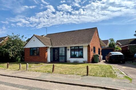 Home Close, Stotfold, Hitchin, SG5
