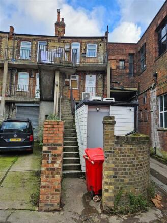 Leading to Front Entrance.jpg