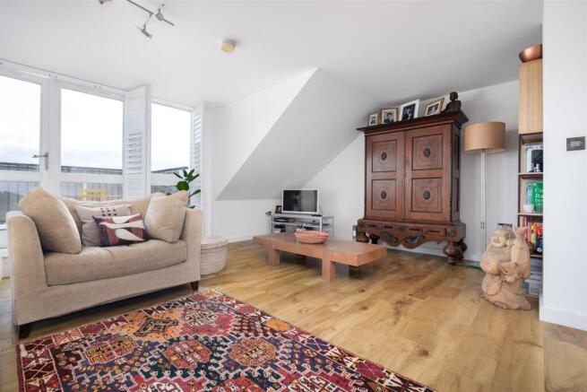 Living/Dining Area