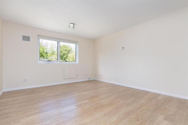 Bays Farm Court-3.jpg