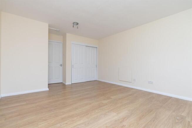 Bays Farm Court-4.jpg