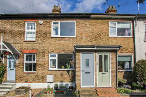 Brentwood - 2 bedroom terraced house for sale