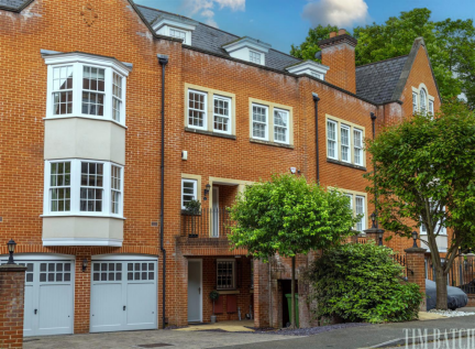 Rhapsody Crescent, Warley, Brentwood