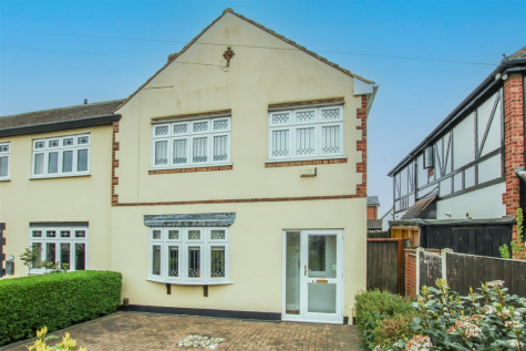 Tweed Green, Romford