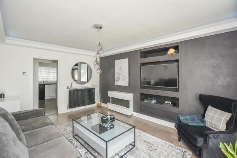 Eastham Crescent, Brentwood