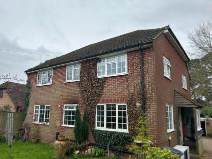 Bladebone Court, Chapel Row, Bucklebury, RG7 6PD.