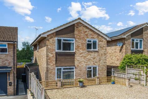 Hillside Road, Hungerford, Berkshire, RG17