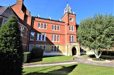 Farnborough Road, Farnborough, Hampshire, GU14