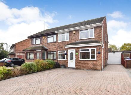 Hazel Avenue, Farnborough, Hampshire, GU14
