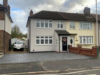 Benhurst Avenue, Elm Park, Hornchurch, Essex, RM12 4QP