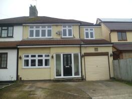 House Prices in Gordon Avenue Hornchurch London RM12