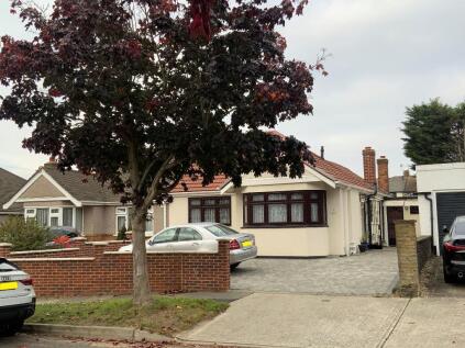 Alma Avenue, Hornchurch, Essex, RM12 6SR