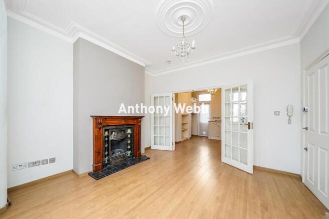 Living / Dining Area