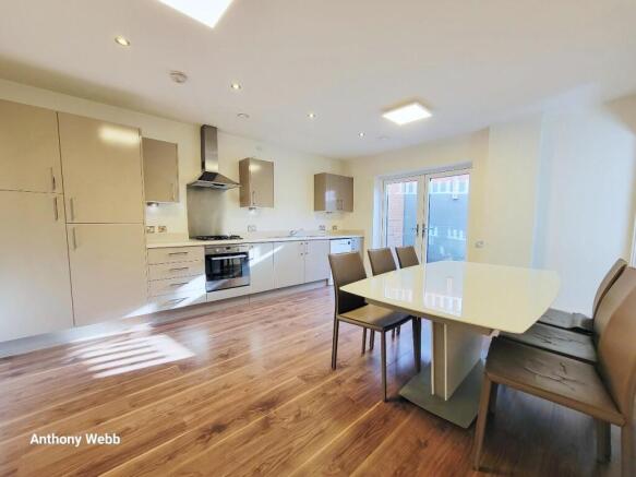 Kitchen diner
