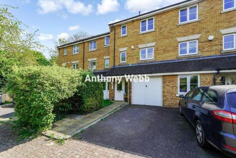 Westminster Drive, Palmers Green, N13